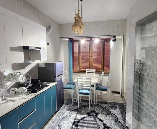 Сотувда 2 хонали квартира, 60 м²
