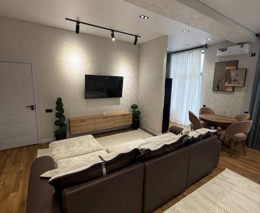 Сотувда 3 хонали квартира, 100 м²