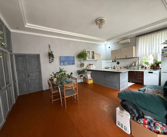 В продаже дом, 289 м², 1 этаж, 4,5 сот.