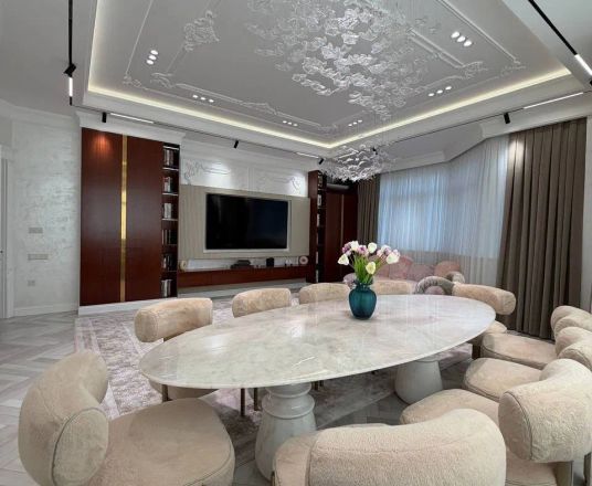Сотувда 5 хонали квартира, 200 м²