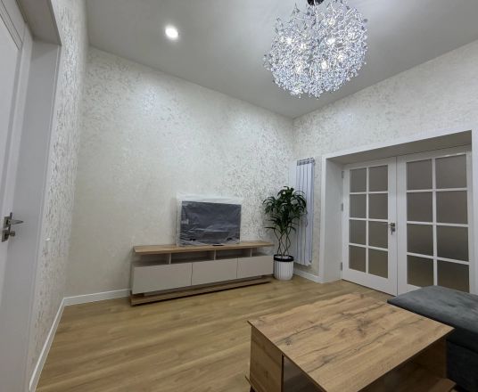 Сотувда 4 хонали квартира, 81 м²