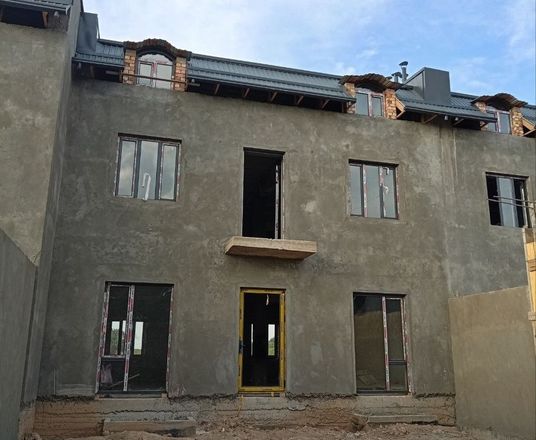 Сотувда уй, 440 м², 3 қаватли, 2,2 сот.