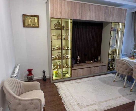 Сотувда 3 хонали квартира, 70 м²