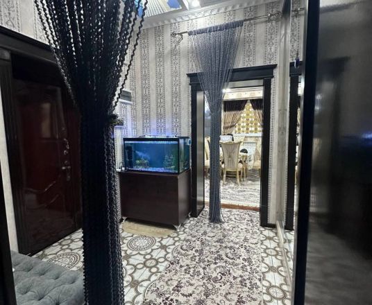 Сотувда 4 хонали квартира, 140 м²