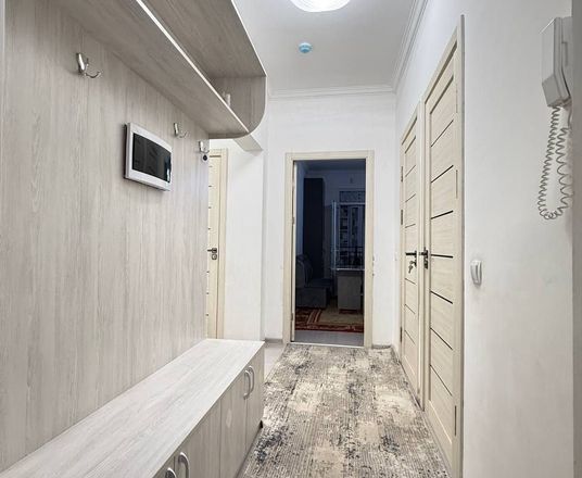 Сотувда 3 хонали квартира, 68 м²