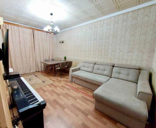 Сотувда 4 хонали квартира, 72 м²