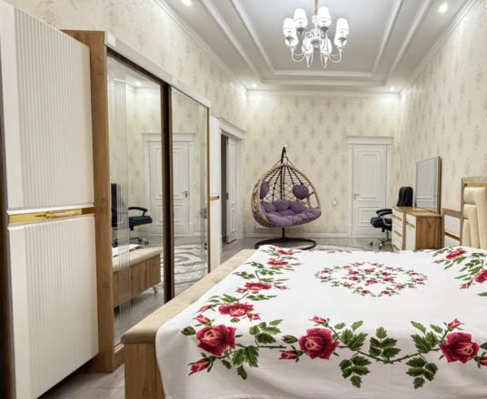 Сотувда 5 хонали квартира, 200 м²
