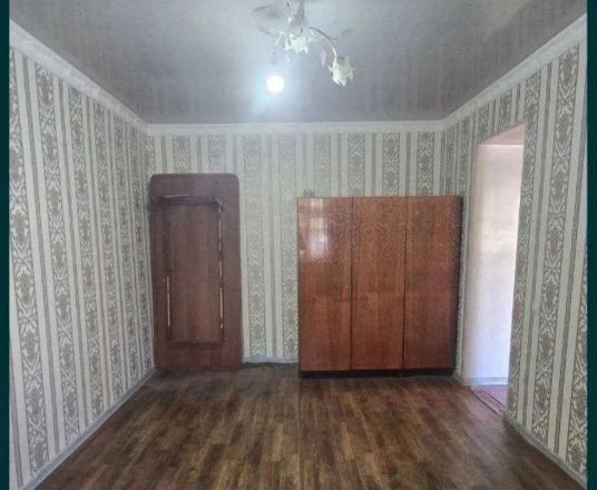 Сотувда 1 хонали квартира, 28 м²