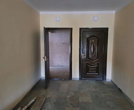 Сотувда 3 хонали квартира, 63 м²