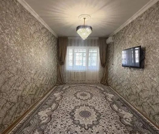 Сотувда 3 хонали квартира, 80 м²