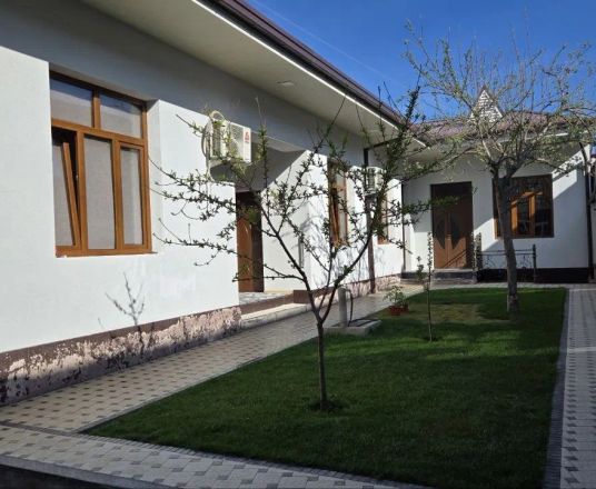 Сотувда уй, 350 м², 1 қаватли, 3 сот.