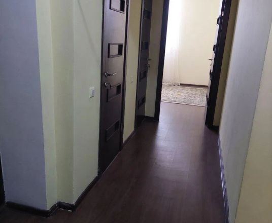 Сотувда 3 хонали квартира, 72 м²