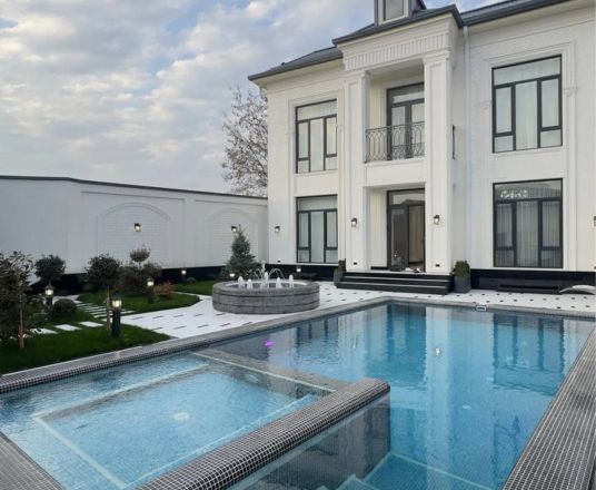 В продаже дом, 450 м², 3 этажа, 6 сот.