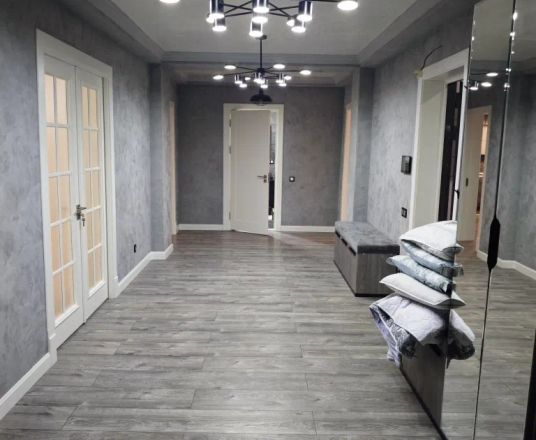 Сотувда 4 хонали квартира, 220 м²
