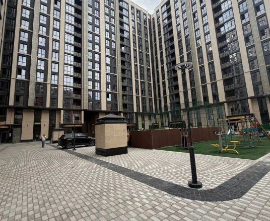 Сотувда 3 хонали квартира, 103 м²