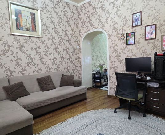 Сотувда уй, 270 м², 2 қаватли, 3,7 сот.