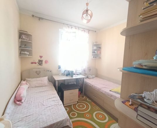Сотувда 3 хонали квартира, 65 м²