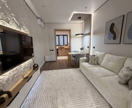 В продаже 2-комн. квартира, 42 м²