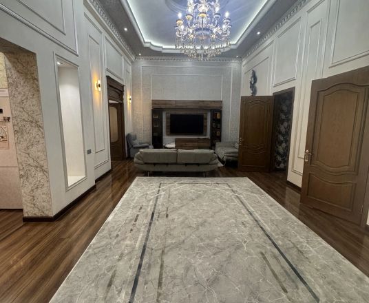 В продаже 4-комн. квартира, 142 м²