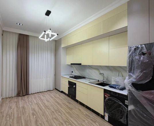 Сотувда 2 хонали квартира, 65 м²