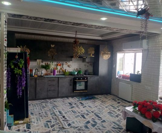 Сотувда 3 хонали квартира, 126 м²
