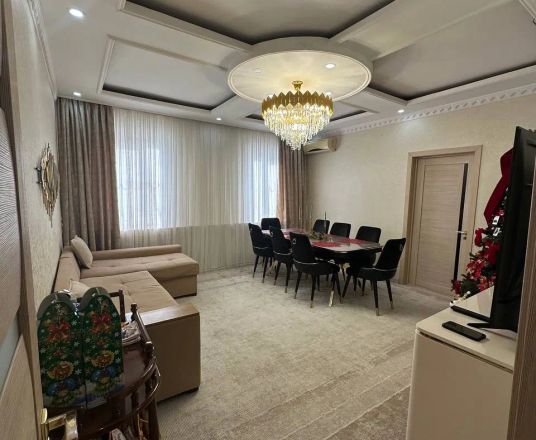 Сотувда 4 хонали квартира, 90 м²
