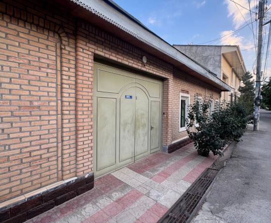 Сотувда уй, 400 м², 1 қаватли, 4,8 сот.