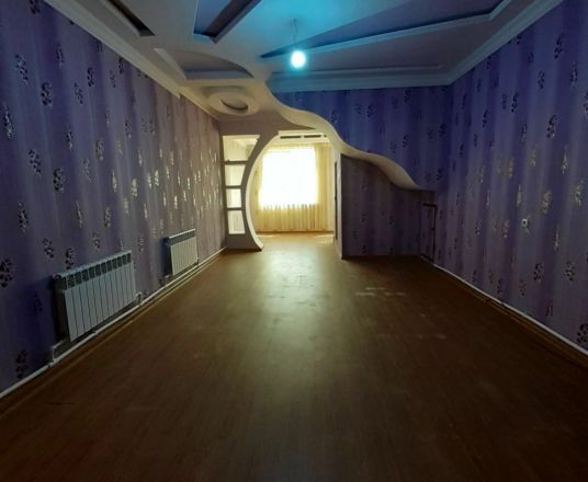 Сотувда 4 хонали квартира, 90 м²