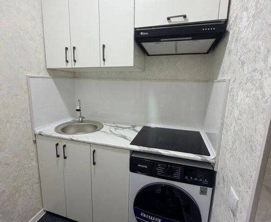 Сотувда 1 хонали квартира, 20 м²