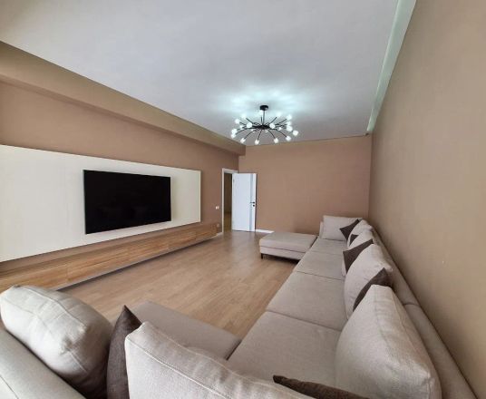 Сотувда 4 хонали квартира, 175 м²