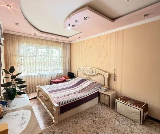 Сотувда 3 хонали квартира, 72 м²