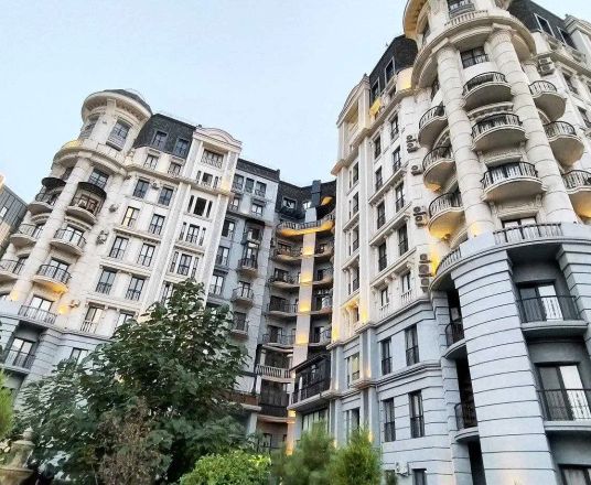 Сотувда 3 хонали квартира, 110 м²