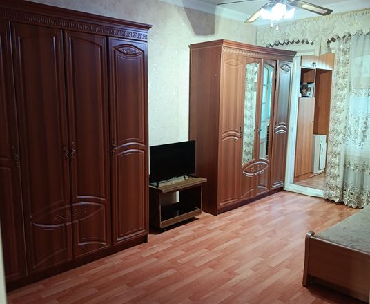 Сотувда 3 хонали квартира, 76 м²