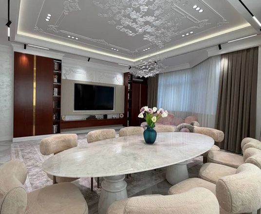 Сотувда 5 хонали квартира, 200 м²