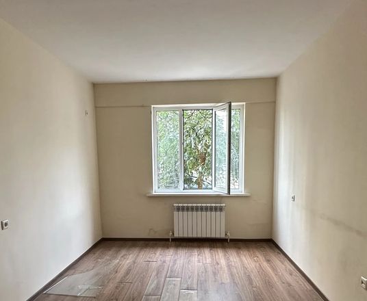 Сотувда 3 хонали квартира, 75 м²