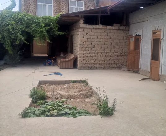 В продаже дом, 300 м², 1 этаж, 3,5 сот.