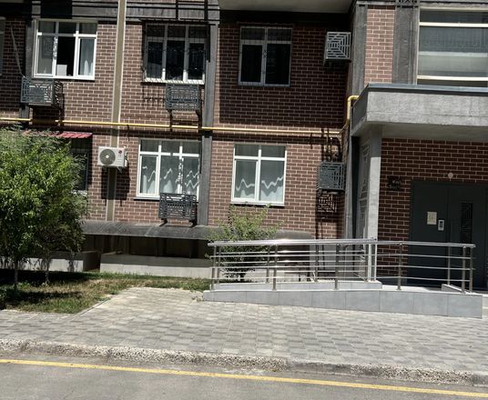 Сотувда 4 хонали квартира, 120 м²