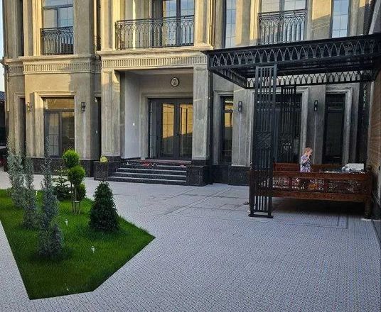 Сотувда уй, 450 м², 2 қаватли, 5,5 сот.