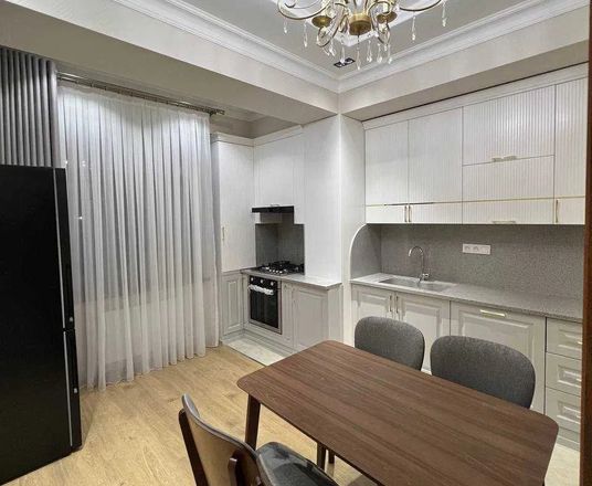 Сотувда 3 хонали квартира, 65 м²