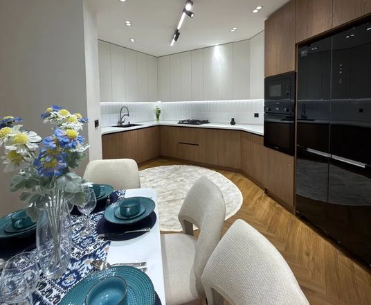 Сотувда 5 хонали квартира, 156 м²