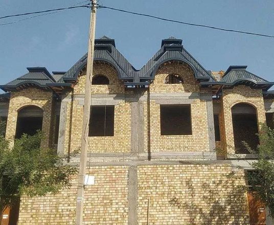 Сотувда уй, 220 м², 2 қаватли, 2 сот.
