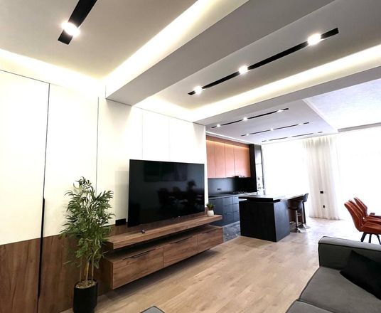 Сотувда 4 хонали квартира, 175 м²