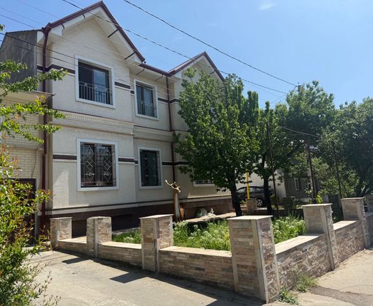 В продаже дом, 240 м², 2 этажа, 2,4 сот.
