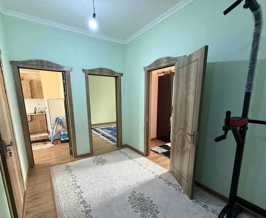 Сотувда 3 хонали квартира, 72 м²