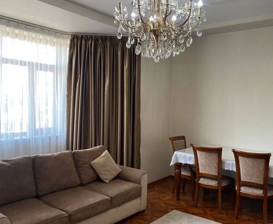 Сотувда 3 хонали квартира, 90 м²