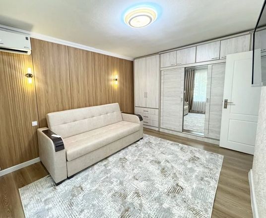 Сотувда 1 хонали квартира, 30 м²