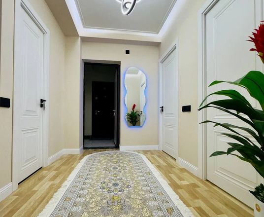 Сотувда 3 хонали квартира, 60 м²