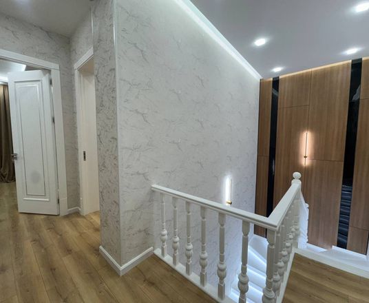 В продаже дом, 173 м², 3 этажа, 1,8 сот.