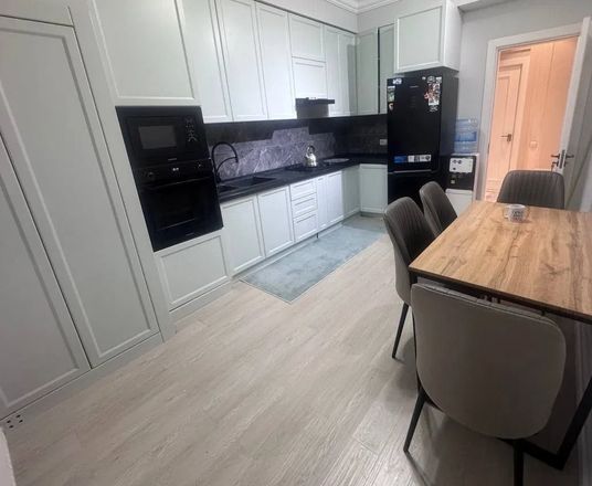Сотувда 3 хонали квартира, 74 м²