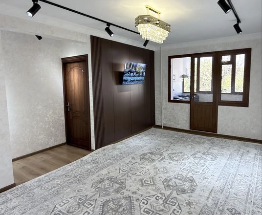 Сотувда 3 хонали квартира, 55 м²